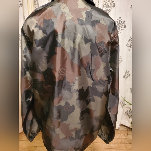 LRG Lightweight Jacket - Picture 2 of 4